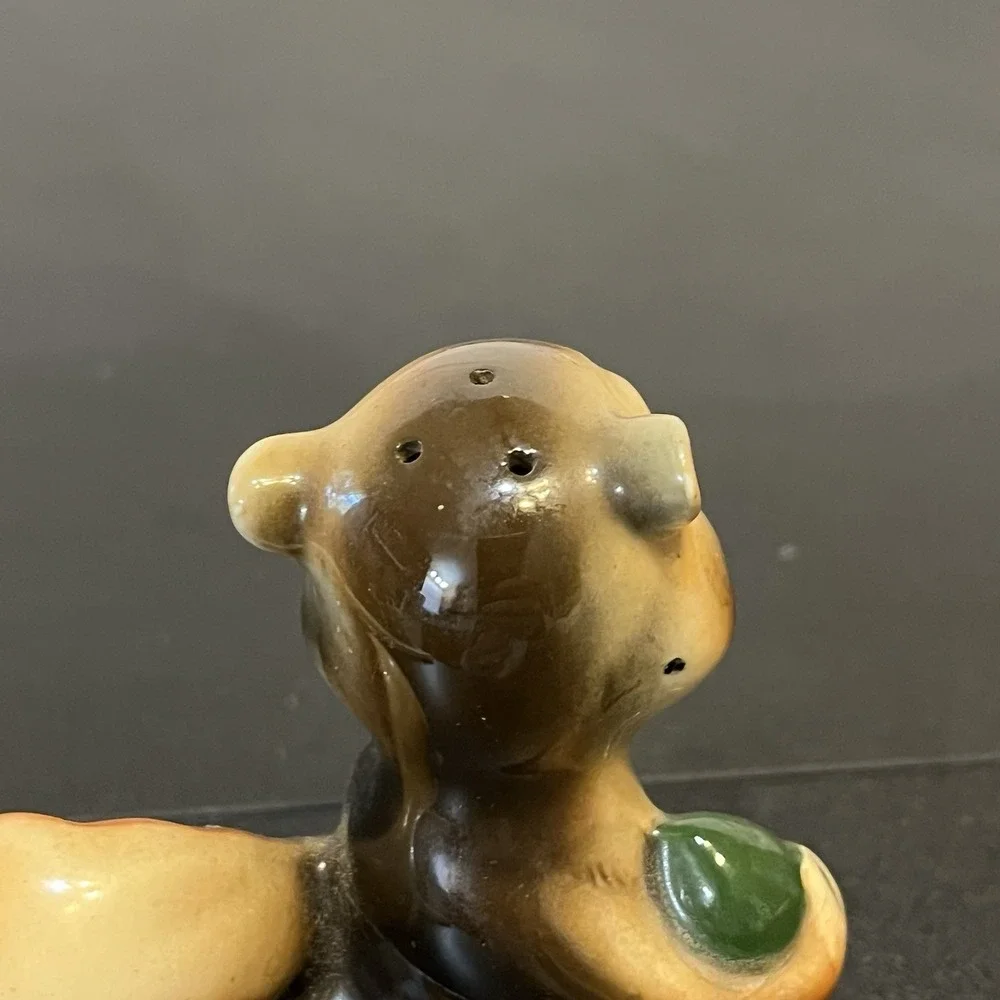 Vintage 1950s Chipmunk Salt and Pepper Shaker Replacement Piece Cork Stopper